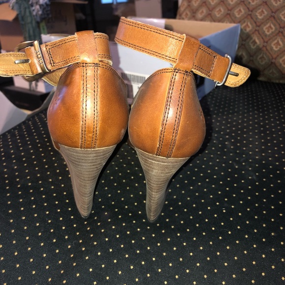 Wedge Sandal - Picture 3 of 8